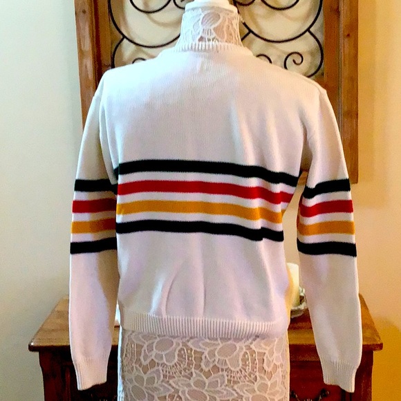 378 🌼EUC Brandy Melville Striped Sweater🌼 - Picture 6 of 6
